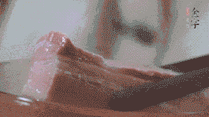 咸肉取出，切片備用。